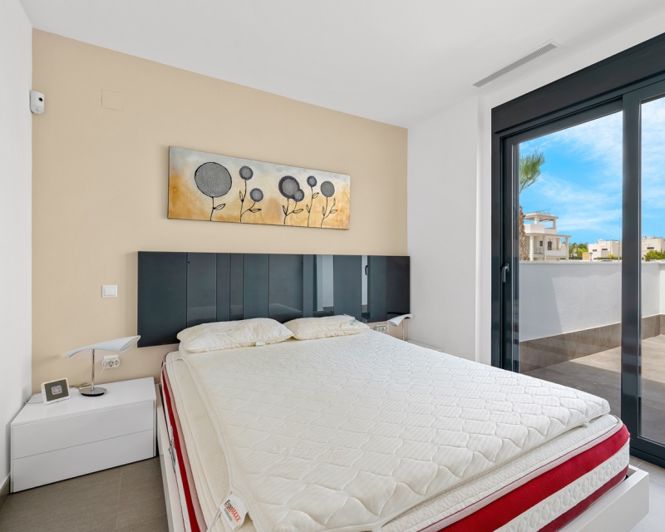 Image No.15-3 Bed Villa for sale