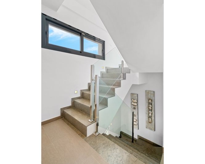 Image No.23-3 Bed Villa for sale