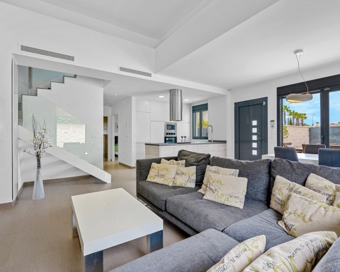 Image No.3-3 Bed Villa for sale