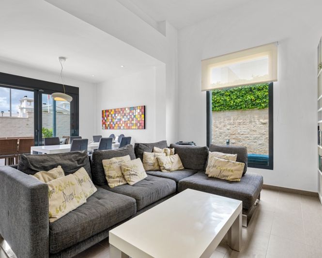 Image No.4-3 Bed Villa for sale