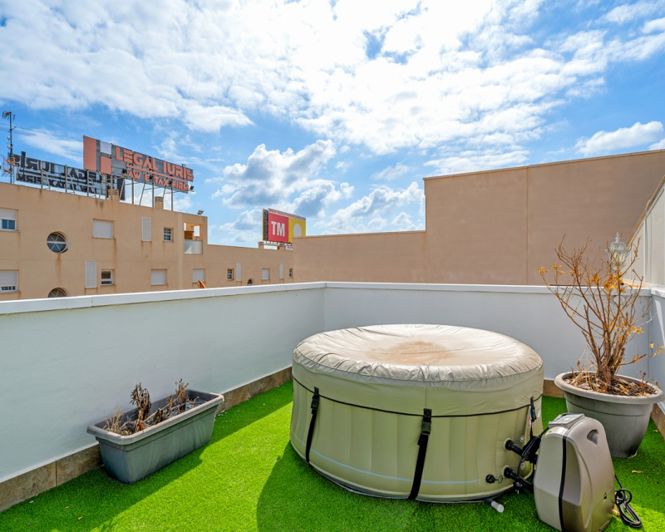 Image No.23-2 Bed Apartment for sale