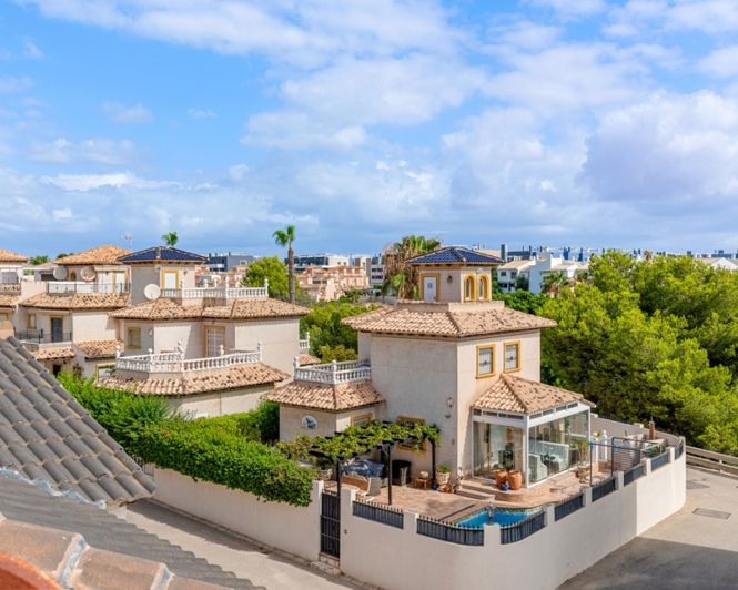 Image No.26-2 Bed Apartment for sale