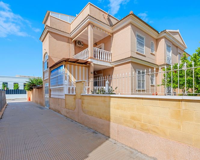 Image No.27-2 Bed Apartment for sale