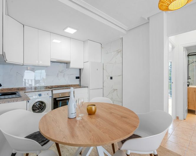 Image No.9-2 Bed Apartment for sale