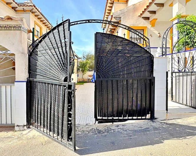 Image No.29-Villa de 2 chambres à vendre à Punta Prima