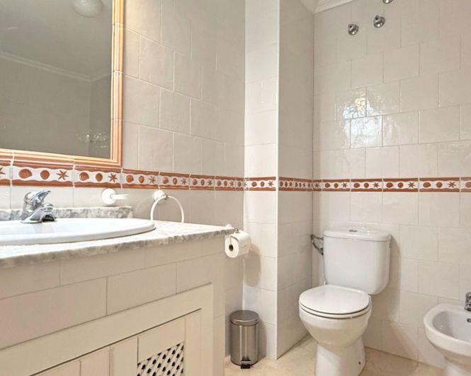 Image No.23-2 Bed Apartment for sale