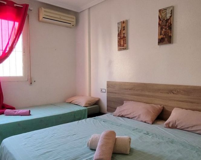 Image No.19-3 Bed Townhouse for sale