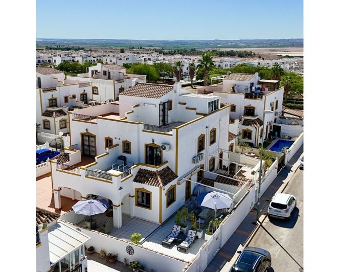 Image No.2-3 Bed Villa for sale