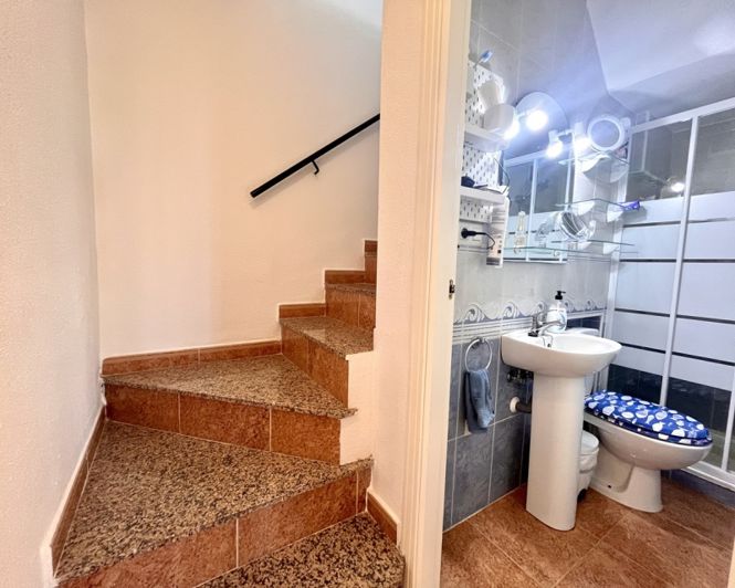 Image No.21-3 Bed Villa for sale