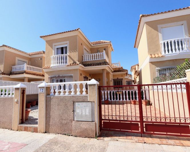 Image No.1-Villa de 3 chambres à vendre à Playa Flamenca