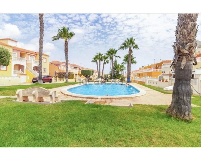 Image No.1-Maison de ville de 2 chambres à vendre à Cabo Roig