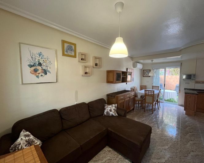 Image No.10-2 Bed Townhouse for sale