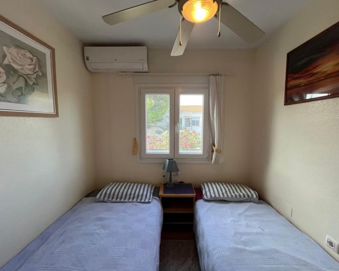 Image No.21-2 Bed Townhouse for sale