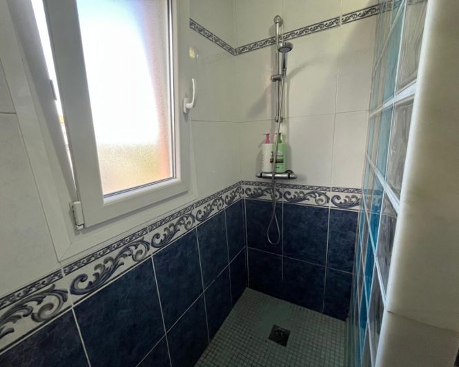 Image No.23-2 Bed Townhouse for sale