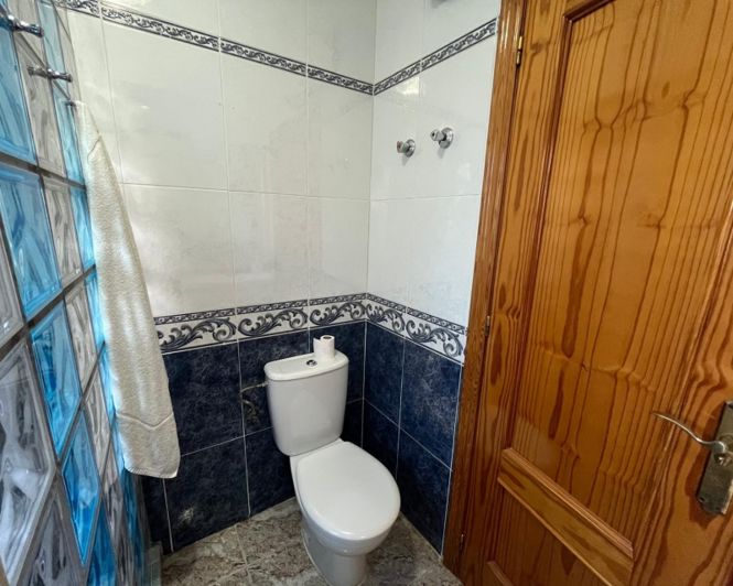 Image No.27-2 Bed Townhouse for sale