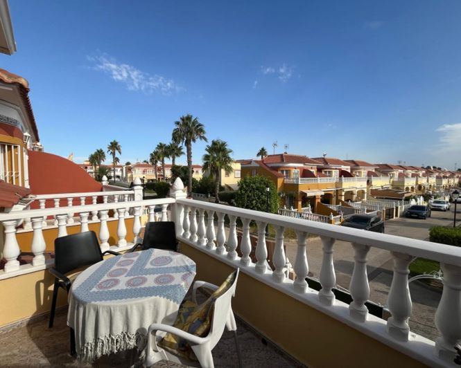 Image No.31-2 Bed Townhouse for sale