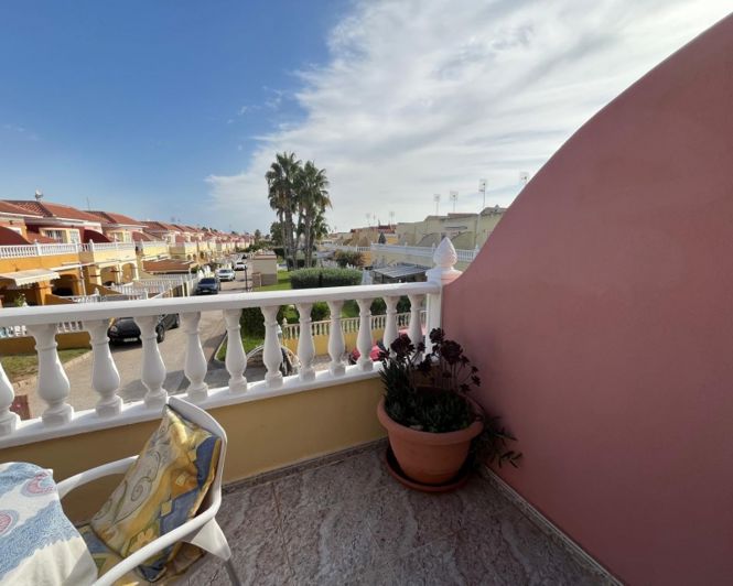 Image No.32-2 Bed Townhouse for sale