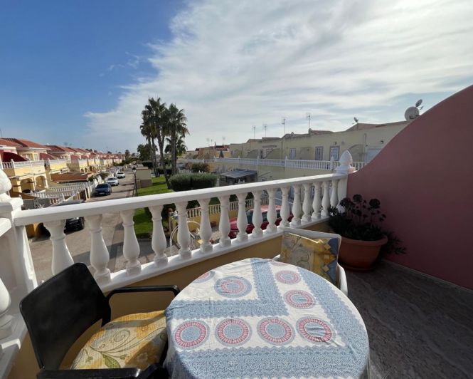 Image No.33-2 Bed Townhouse for sale