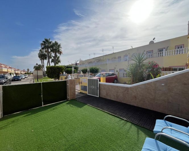 Image No.38-2 Bed Townhouse for sale