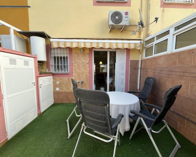 Image No.39-2 Bed Townhouse for sale