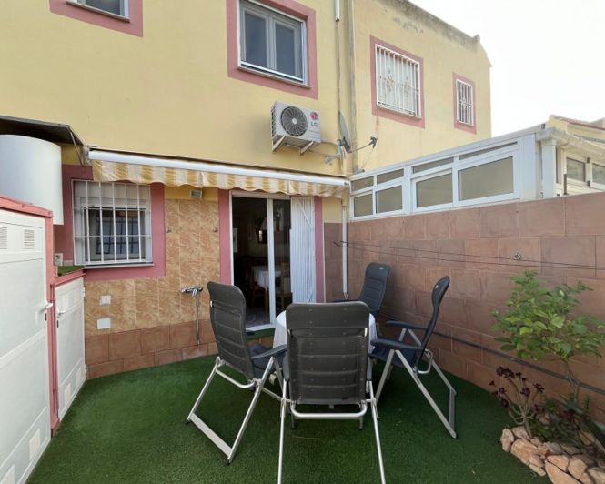 Image No.40-2 Bed Townhouse for sale