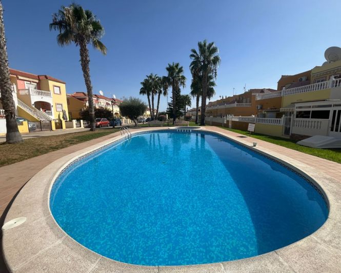 Image No.46-2 Bed Townhouse for sale