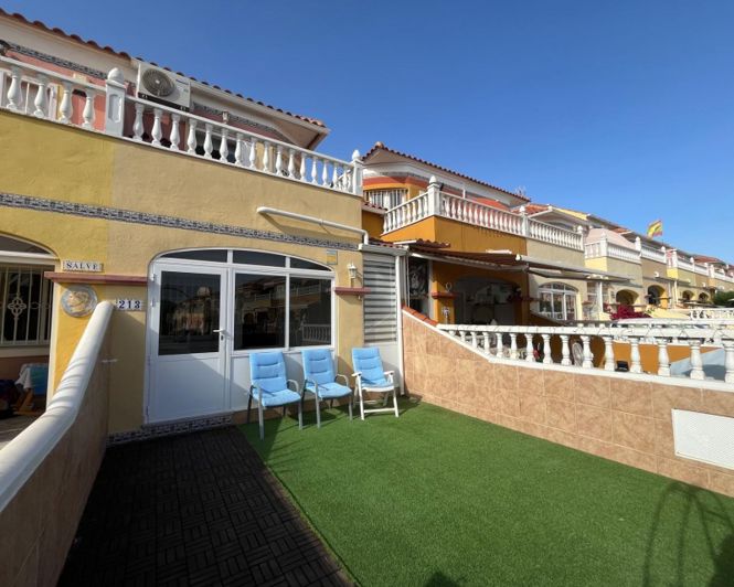 Image No.50-2 Bed Townhouse for sale