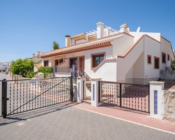 Image No.1-2 Bed Townhouse for sale