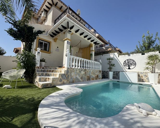 Image No.1-2 Bed Townhouse for sale