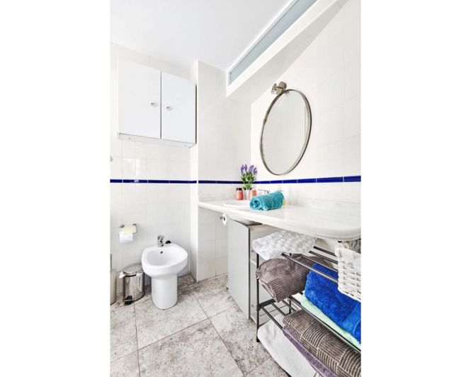 Image No.23-2 Bed Apartment for sale