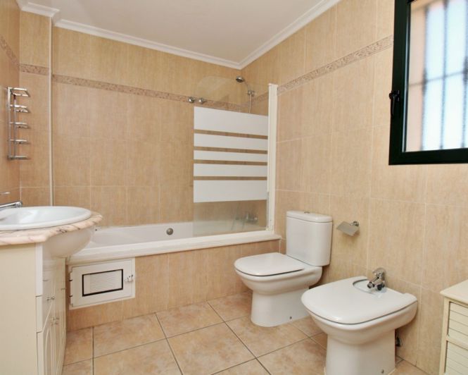 Image No.18-3 Bed Villa for sale