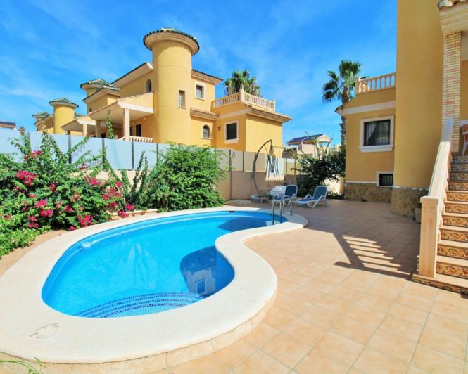 Image No.3-3 Bed Villa for sale