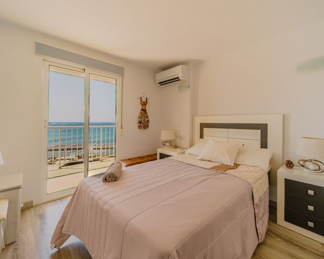 Image No.22-3 Bed Apartment for sale