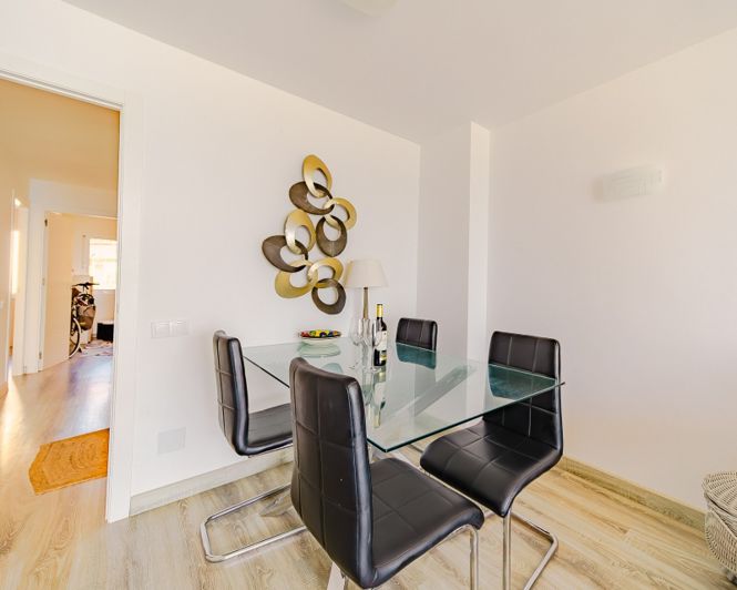 Image No.8-3 Bed Apartment for sale