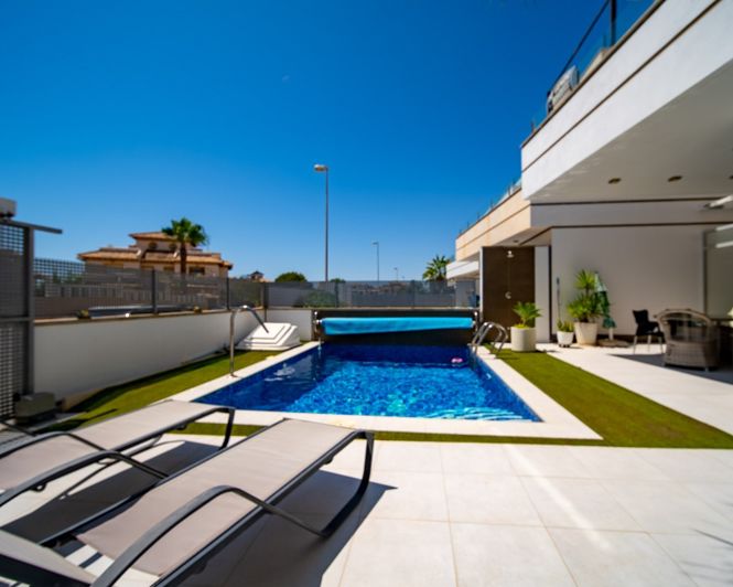 Image No.35-3 Bed Villa for sale