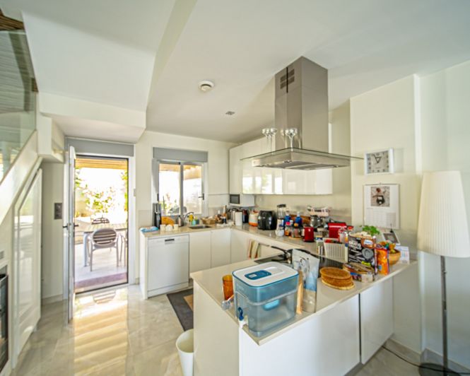 Image No.7-3 Bed Villa for sale