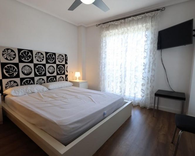 Image No.26-2 Bed Apartment for sale