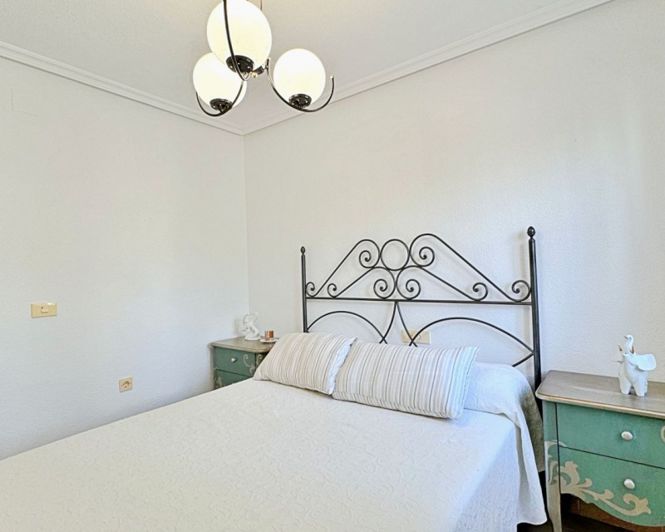 Image No.12-3 Bed Apartment for sale