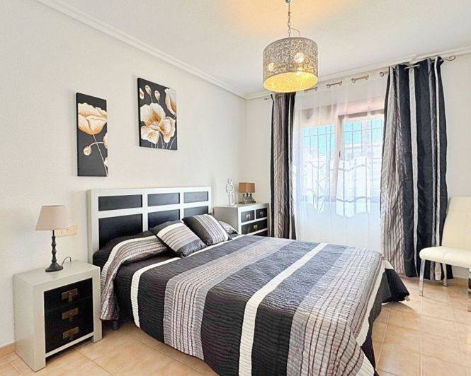 Image No.15-3 Bed Apartment for sale