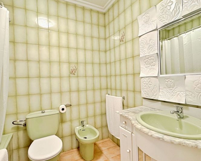 Image No.18-3 Bed Apartment for sale