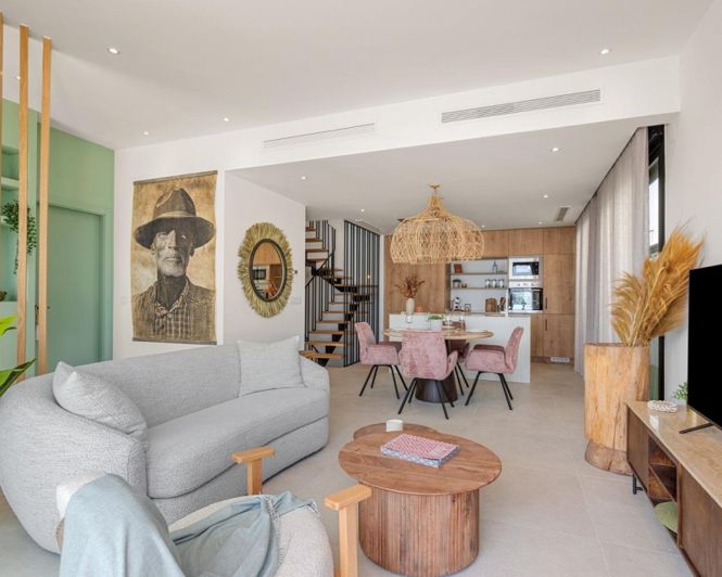 Image No.32-3 Bed Townhouse for sale