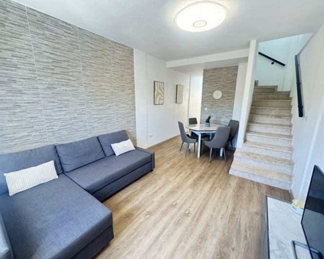 Image No.1-3 Bed Townhouse for sale