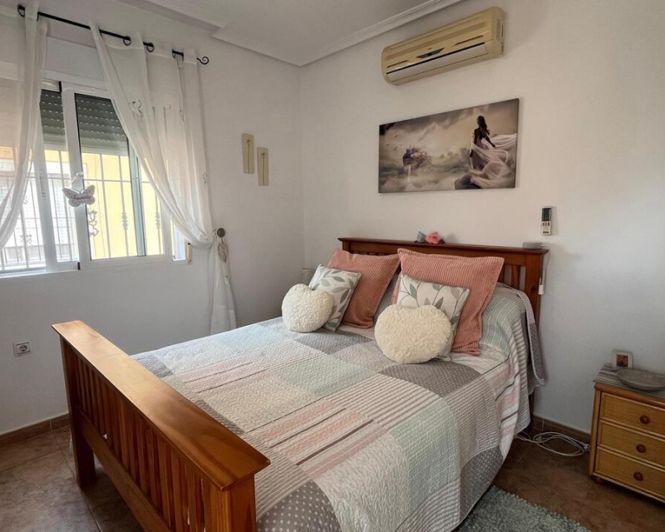 Image No.15-3 Bed Villa for sale