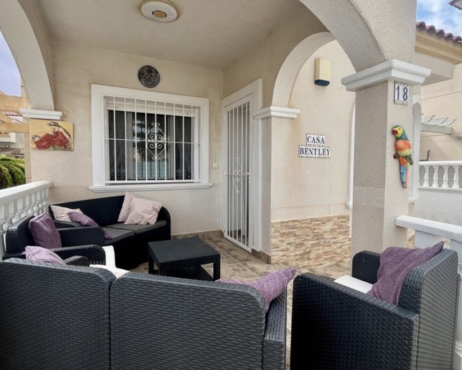 Image No.19-3 Bed Villa for sale