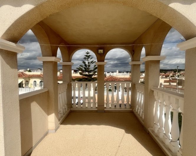 Image No.29-3 Bed Villa for sale