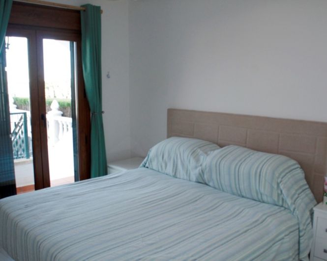 Image No.7-3 Bed Townhouse for sale