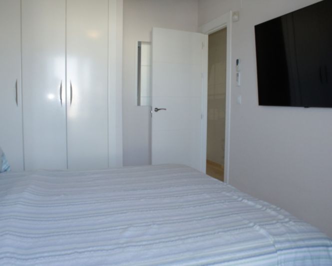 Image No.8-3 Bed Townhouse for sale