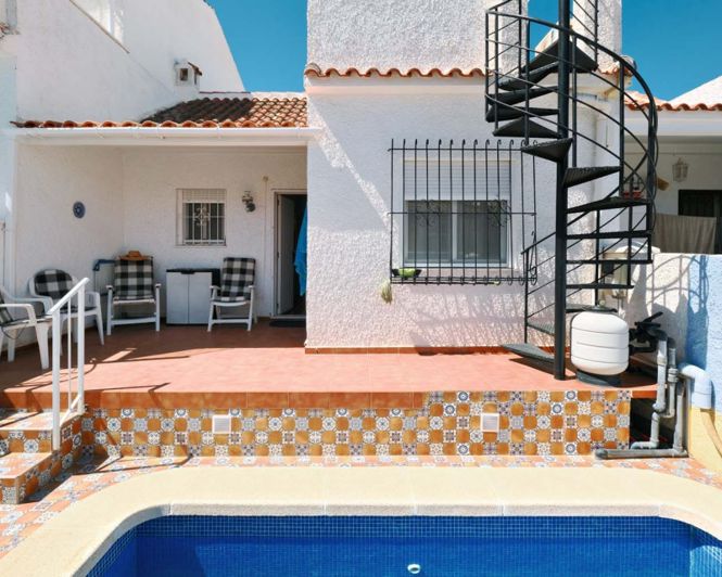 Image No.1-2 Bed Townhouse for sale