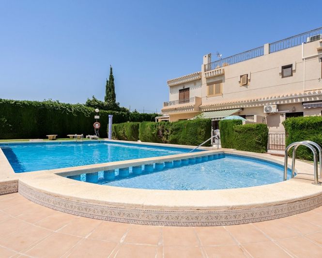 Image No.18-2 Bed Townhouse for sale