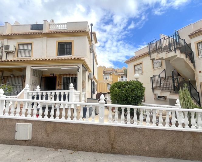 Image No.1-2 Bed Townhouse for sale